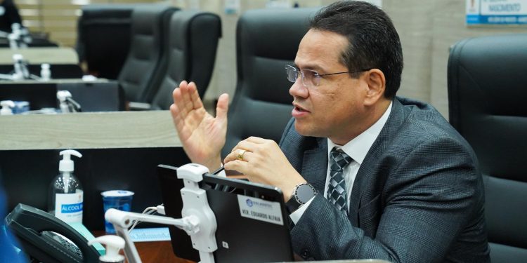 Câmara Municipal de Manaus aprova reajuste salarial para agentes de saúde