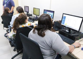 Escola do Legislativo da CMM abre inscrições para cursos de informática e inglês em Manaus