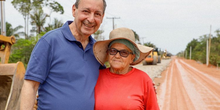 Sai edital de licitação para recuperar trecho do meio da BR-319 e Omar Aziz destaca momento histórico para o Amazonas