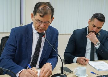 CCJR analisa 14 projetos com destaque para política de atenção a pessoas com transtorno de acumulação compulsiva