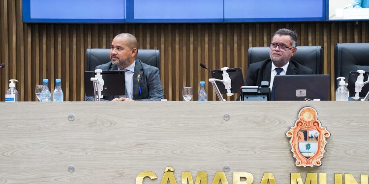 Valorização dos agentes comunitários de saúde domina debates do Grande Expediente na CMM