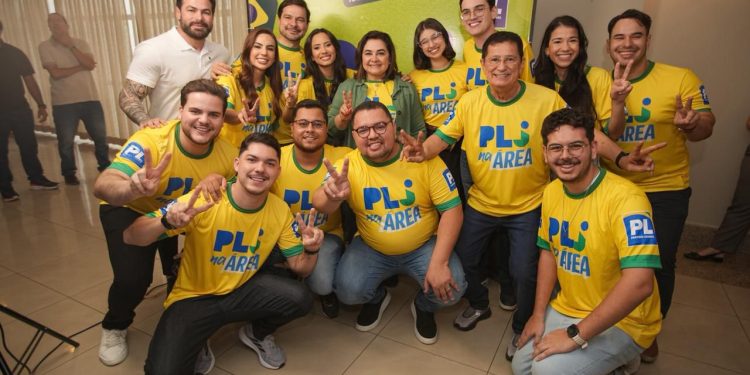 ’O futuro passa pelas mãos da juventude’, destaca Professora Maria do Carmo durante PL Jovem na Área