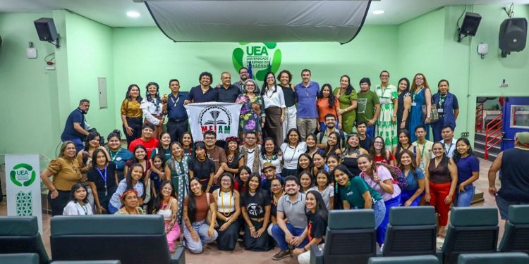 Olhares sobre a Amazônia: estudantes da UEA transformam cotidiano em narrativas visuais na XII Mostra Fotográfica