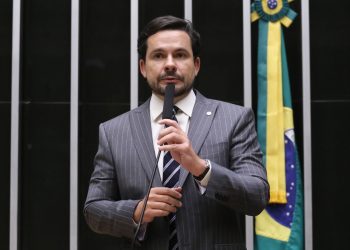 Projeto relatado por Capitão Alberto Neto defende isenção de proprietários por danos ambientais em terras invadidas