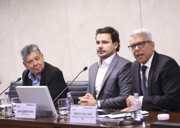 ZFM 2050: Alberto Neto rebate estigmas contra a Zona Franca e defende segurança jurídica e polo tecnológico no PIM