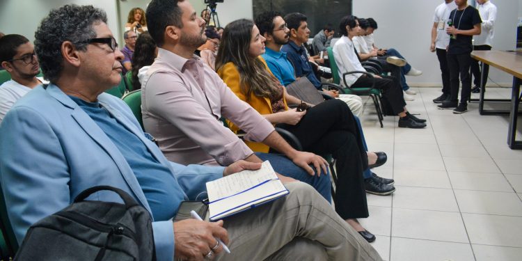“Diálogos Cultura e Economia”: seminário do PPGICH/UEA discute patrimônio, cultura e desenvolvimento no Centro de Manaus