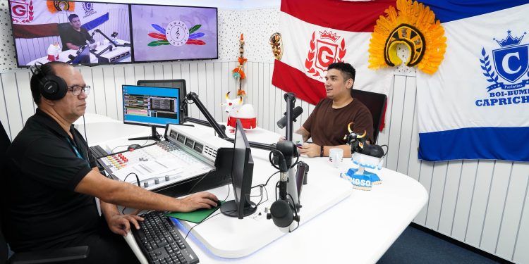 Rádio Câmara Manaus produz especial sobre o Festival de Parintins para rede nacional