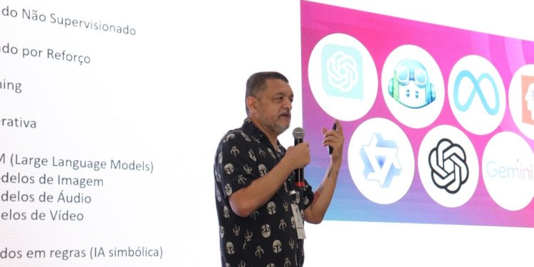 Empresas precisam aprender a usar IA para não perder espaço no mercado, alerta Escola de Tecnologia da UEA