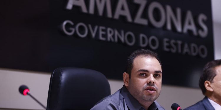 Governador Roberto Cidade anuncia antecipação da primeira parcela do 13º salário para 23 e 24 de julho