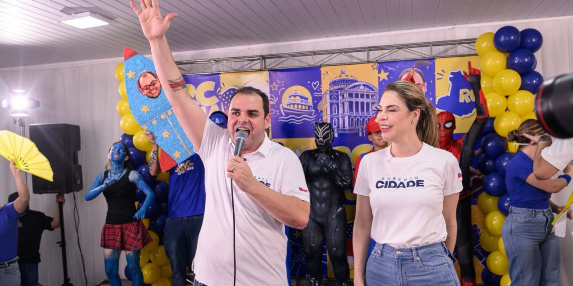 Em reunião de pré-campanha com a juventude, Roberto Cidade ouve propostas para elaboração do Plano de Governo