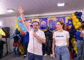 Em reunião de pré-campanha com a juventude, Roberto Cidade ouve propostas para elaboração do Plano de Governo