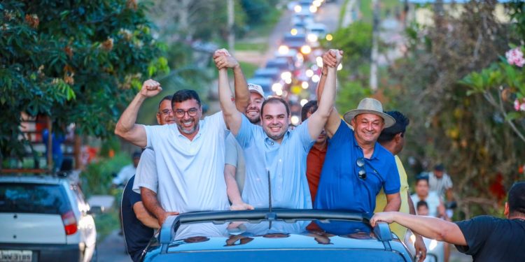 Em Novo Airão, Roberto Cidade anuncia aumento do Auxílio Estadual para R$ 250 já a partir de 2027