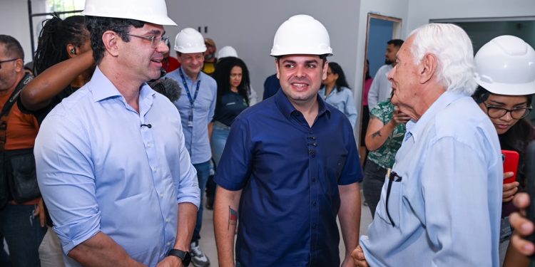 Roberto Cidade vistoria obras de revitalização do SPA Eliameme Rodrigues Mady e do Hospital Tropical