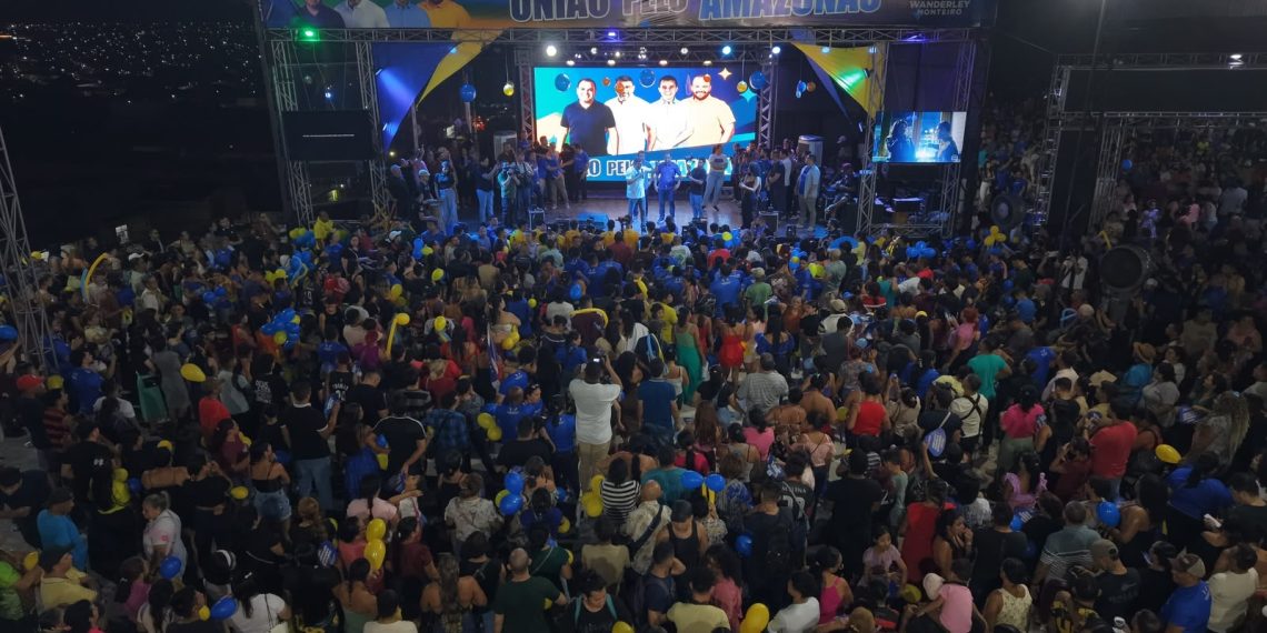 Roberto Cidade detalha proposta de ampliação do Auxílio Estadual para R$ 250 durante mobilização na zona Norte de Manaus