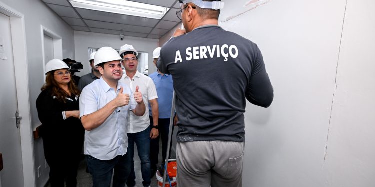 Governador Roberto Cidade vistoria obras da Maternidade Azilda Marreiro, na zona norte de Manaus