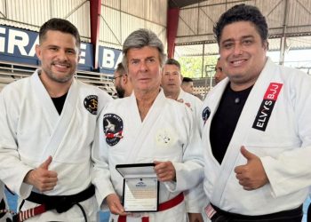 Luiz Fux recebe homenagem por atuação em defesa da cidadania e incentivo ao Jiu-Jitsu