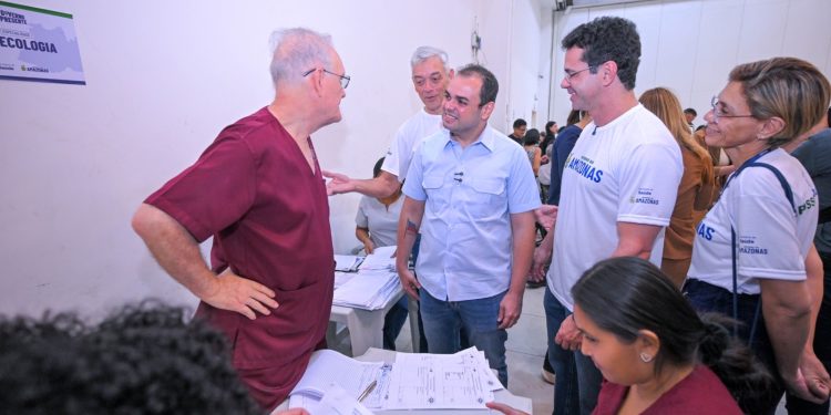 Roberto Cidade fiscaliza início dos mais de 5 mil atendimentos em saúde no Governo Presente
