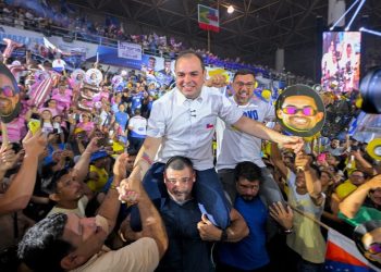 Roberto Cidade e Omar Aziz lideram corrida pelo Governo do Amazonas, aponta Poder360