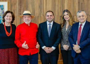 Roberto Cidade se reúne com Lula e busca apoio federal para enfrentar estiagem que pode impactar 300 mil famílias no Amazonas