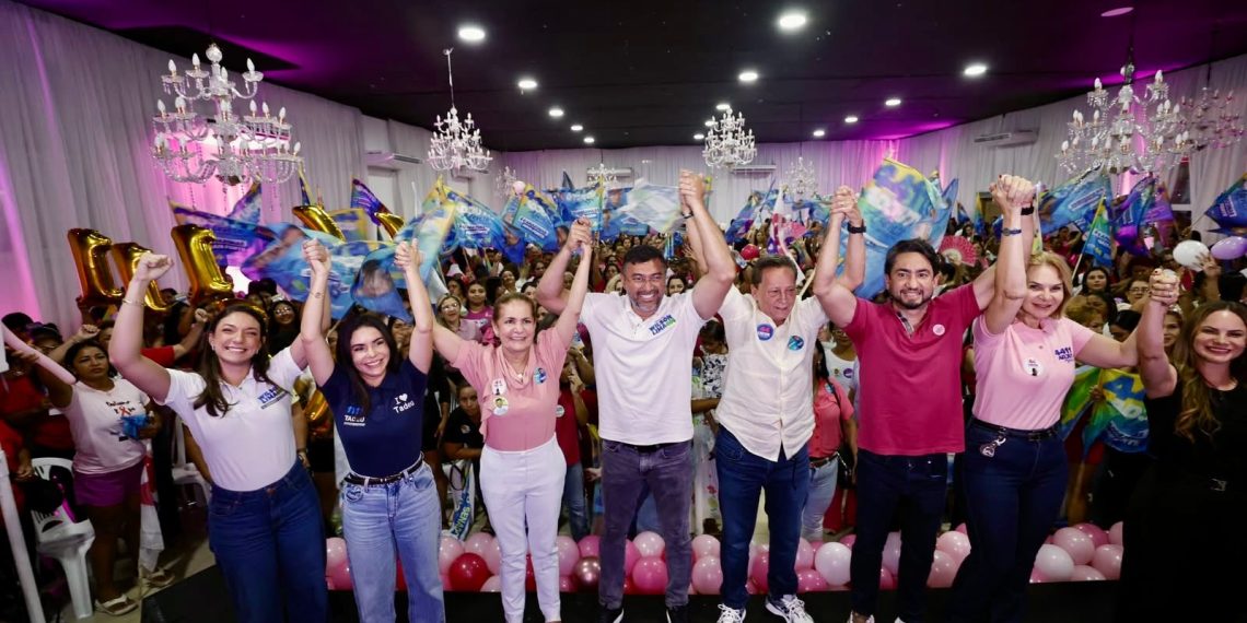 Adjuto Afonso reune mais de 1.500 mulheres em Manaus