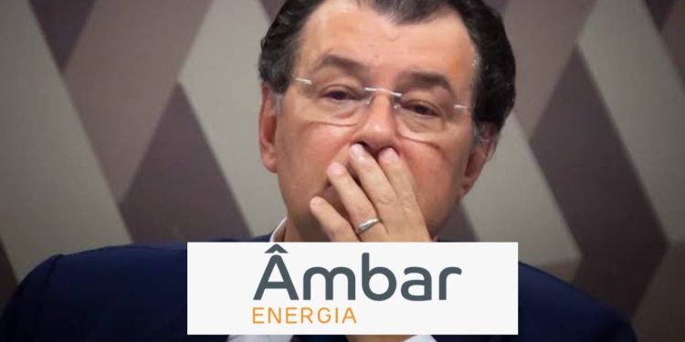 Enquanto população sofre com apagões, Braga, acionista de grupo ligado à Âmbar, defende concessionária