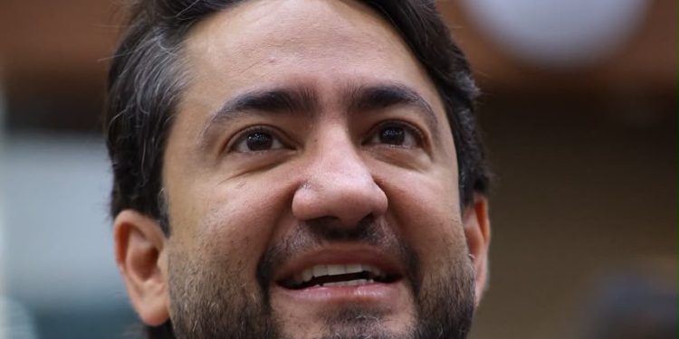 Diego Afonso alcança marca histórica com 112 projetos de lei apresentados em 2026 na Câmara de Manaus