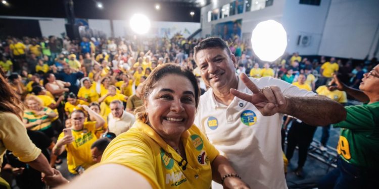 ’Eles têm os prefeitos, eu tenho Deus e o povo’: Professora Maria desafia a velha política no Amazonas