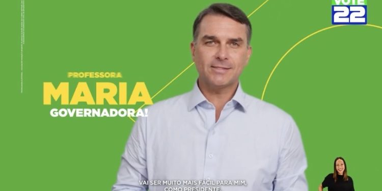 ’É Flávio e Maria 22’: Flávio Bolsonaro pede voto útil no Amazonas e reforça dobradinha da direita